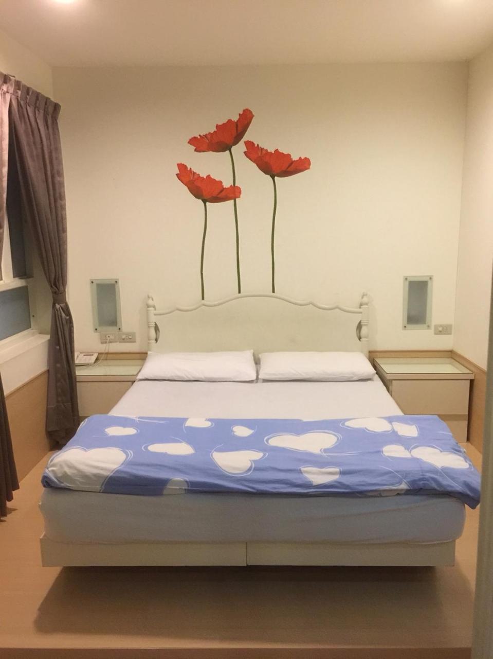 Hua Bin Hotel Yilan Экстерьер фото